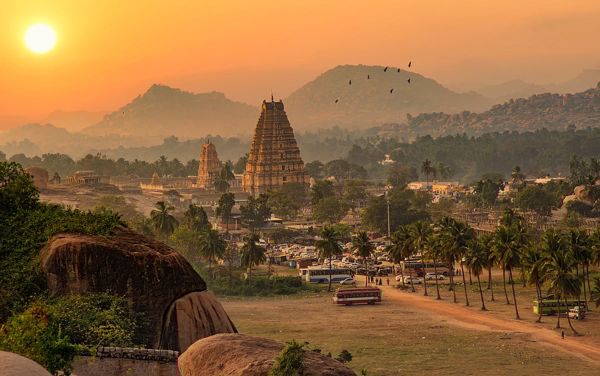 The famous Virupaksha Temple in Hampi