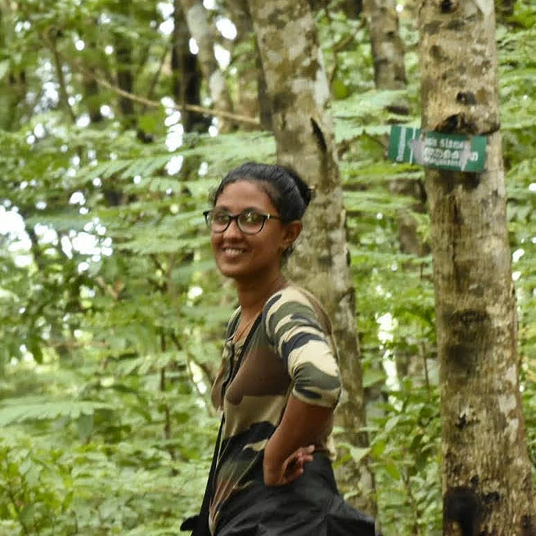 Kavya H Das in her natural habitation