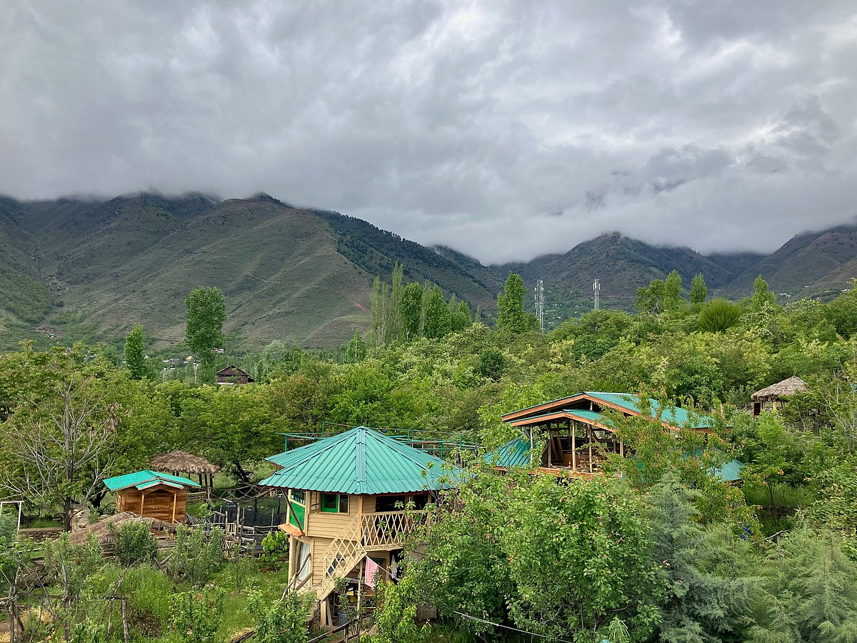 Sagg Eco Village is located is perched atop the Harmukh foothills overlooking Sindh and Nigeen Valleys in Ganderbal, Kashmir