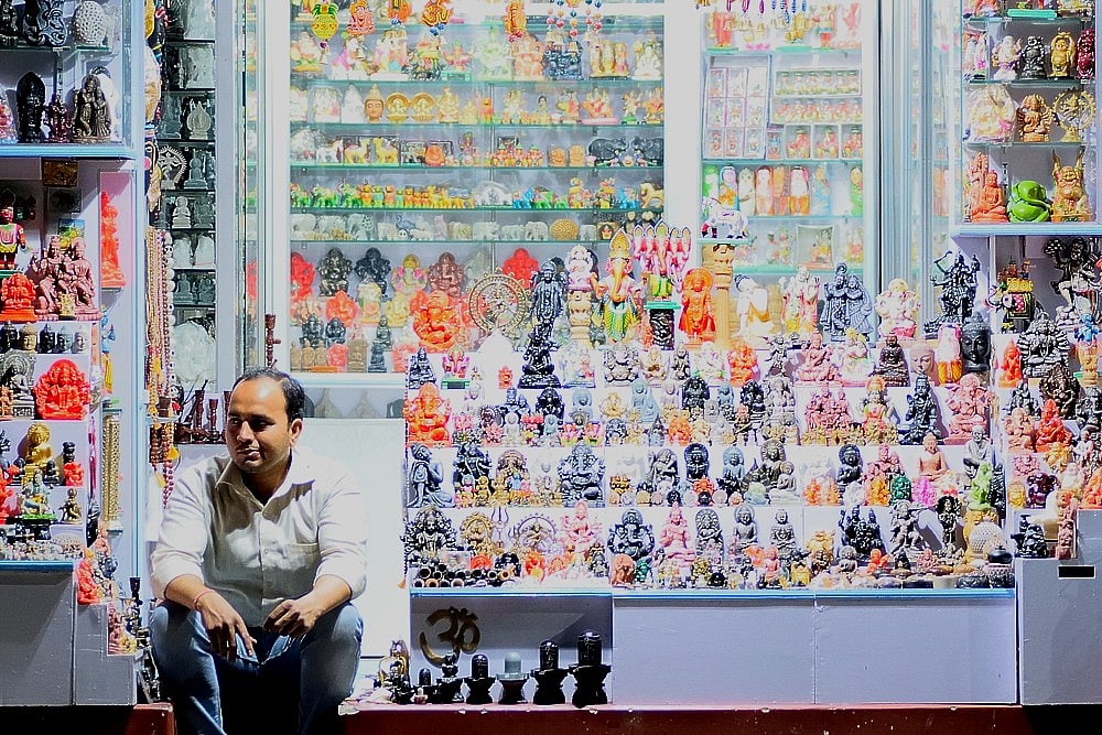 A shop comprising Idols and items for religious offerings in Varanasi