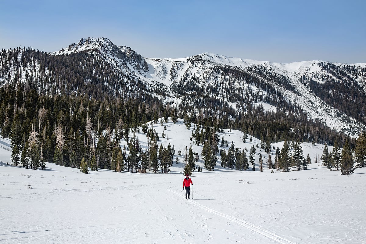Mammoth lakes presents many opportunities to enjoy winter sports