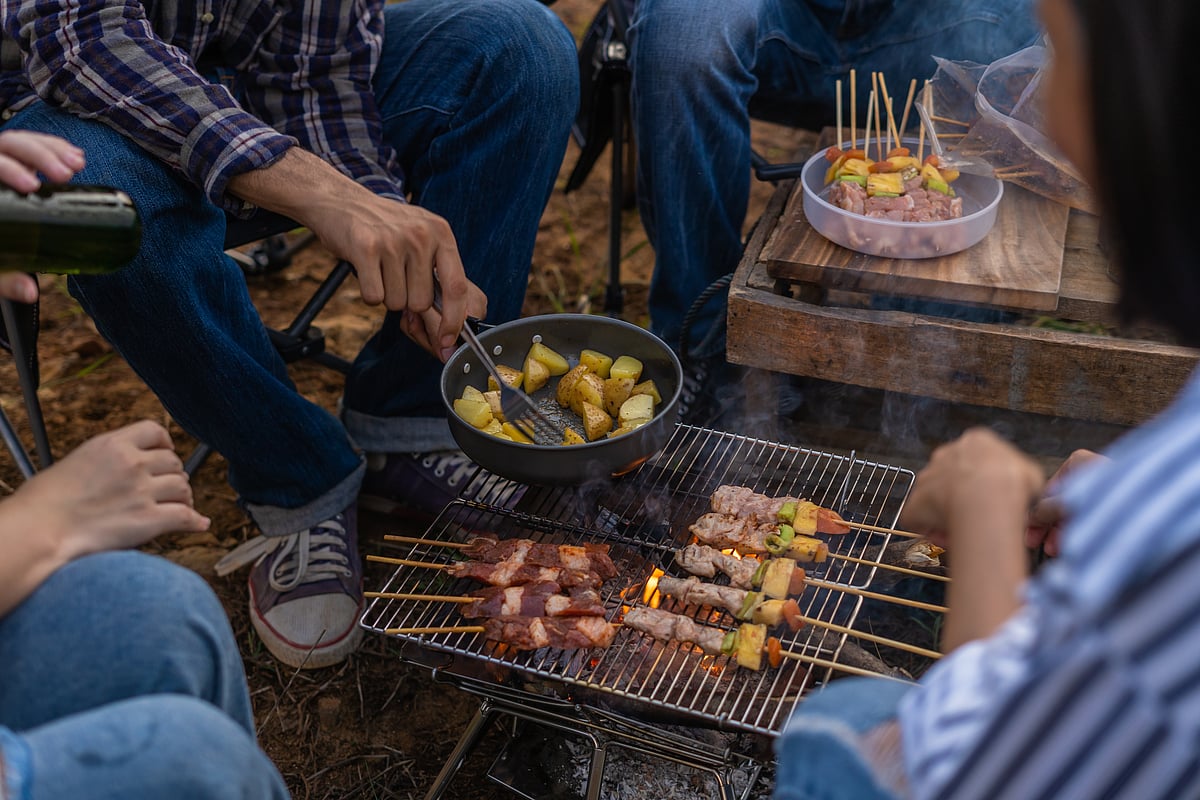 Cooking as a group while travelling can help save money