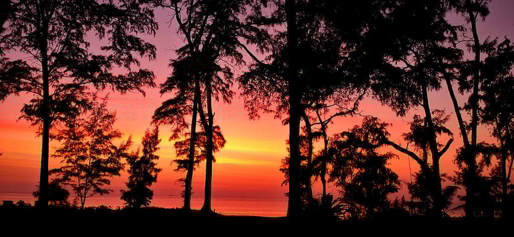 Sunset at Dahanu Beach Park