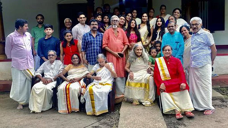 Tharoor celebrating Onam with his family members at his ancestral house at Elavanchery