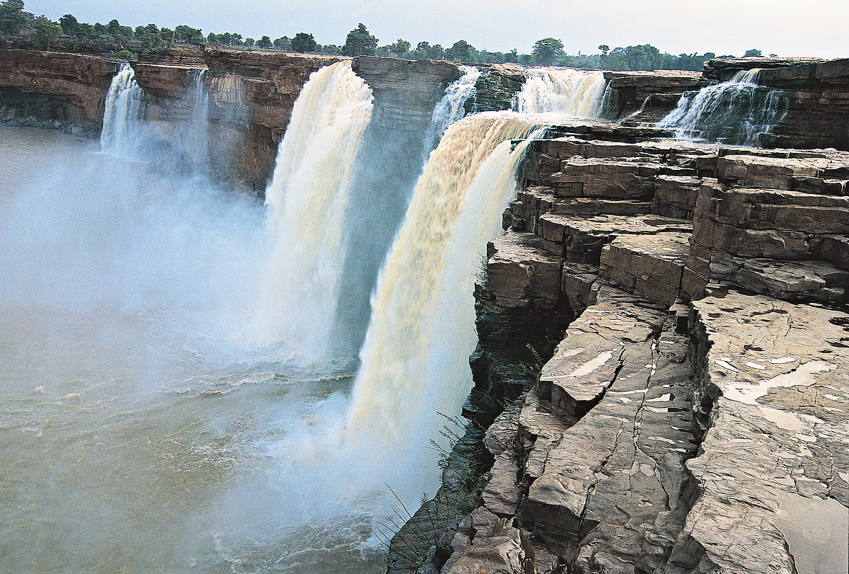 The highlight of Jagdalpur is the magnificent Chitrakote Falls, situated on the river Indravati