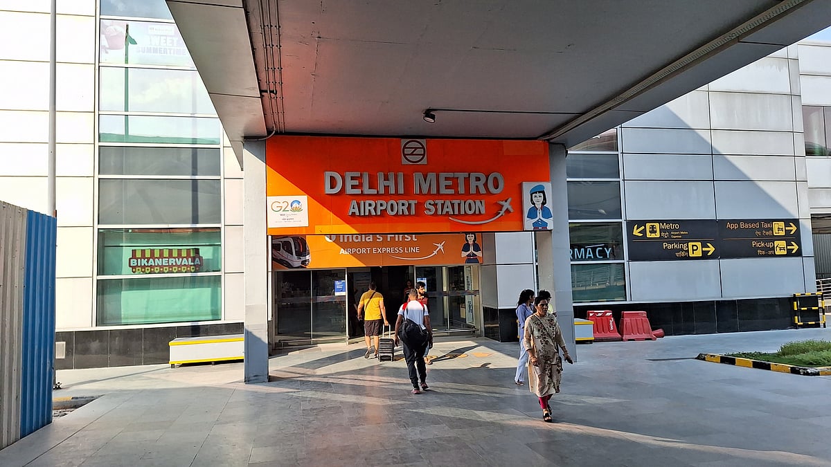 Utilise the Airport Express Line (Orange Line) metro service