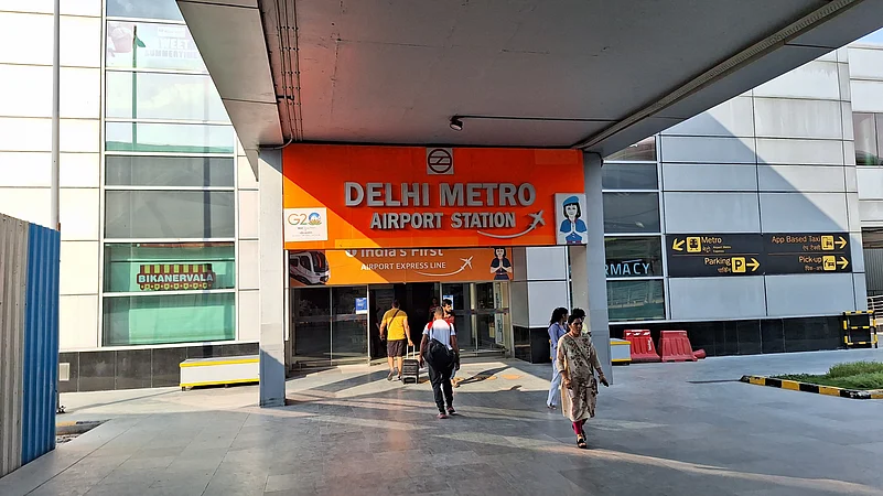 Utilise the Airport Express Line (Orange Line) metro service