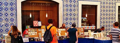 Shutterstock : The world’s oldest bookstore in operation is located in Lisbon, Portugal