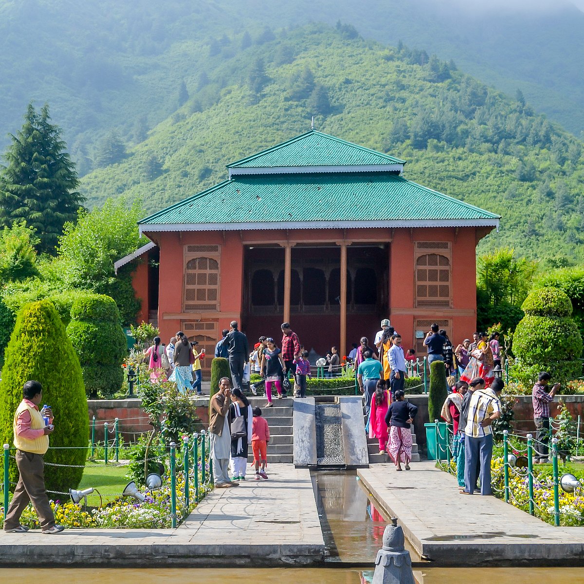 Chashme Shahi Garden