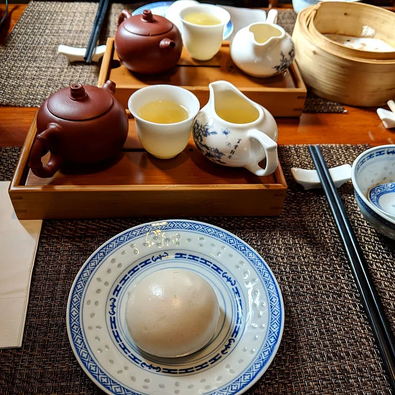 Tea with dumplings