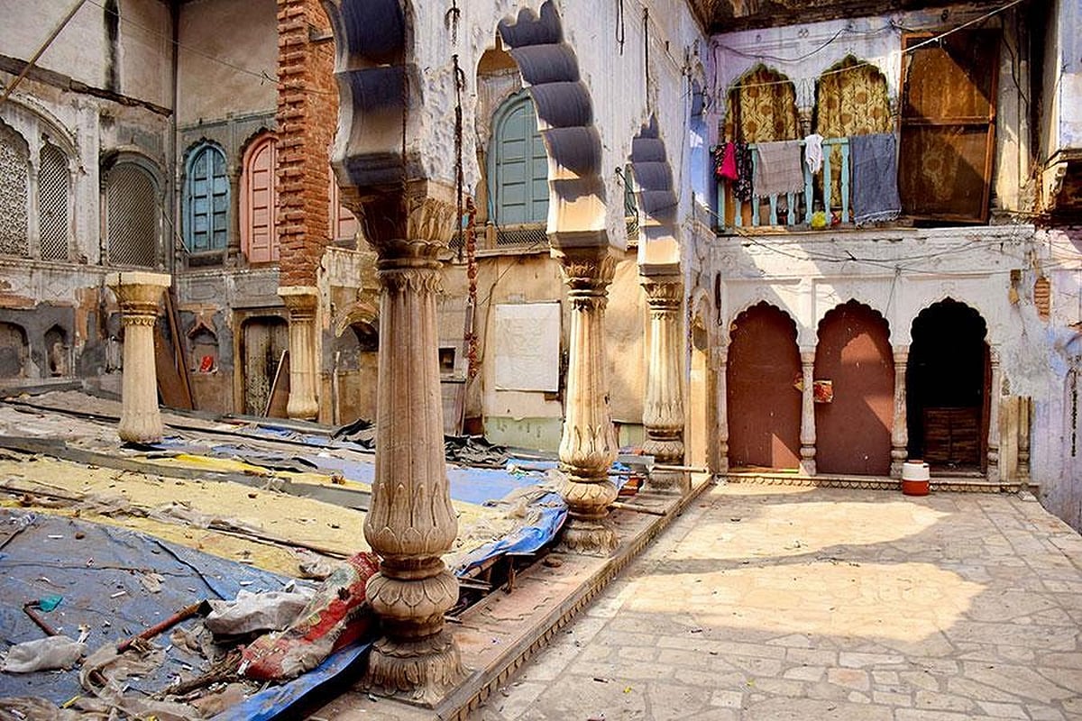 The crumbling interiors of the haveli