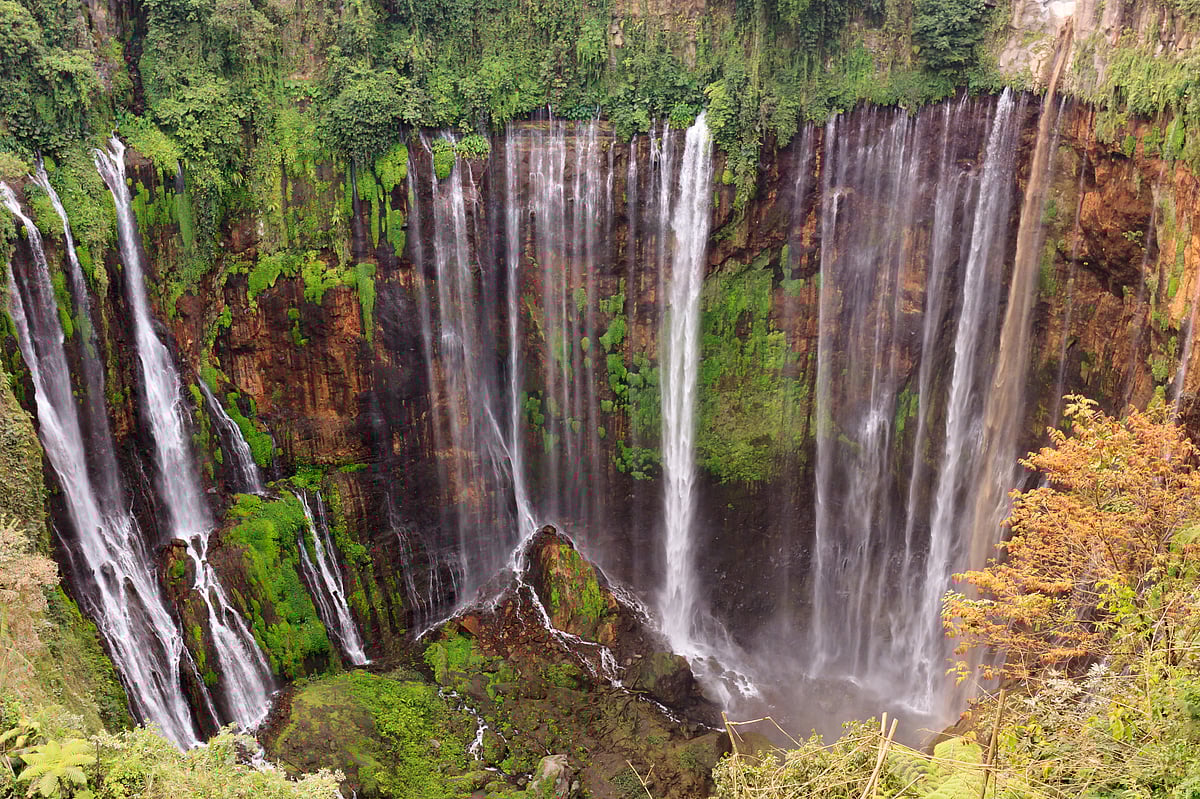 Depositphotos.com : The Coban Sewu waterfall, near Malang, Java, Indonesia