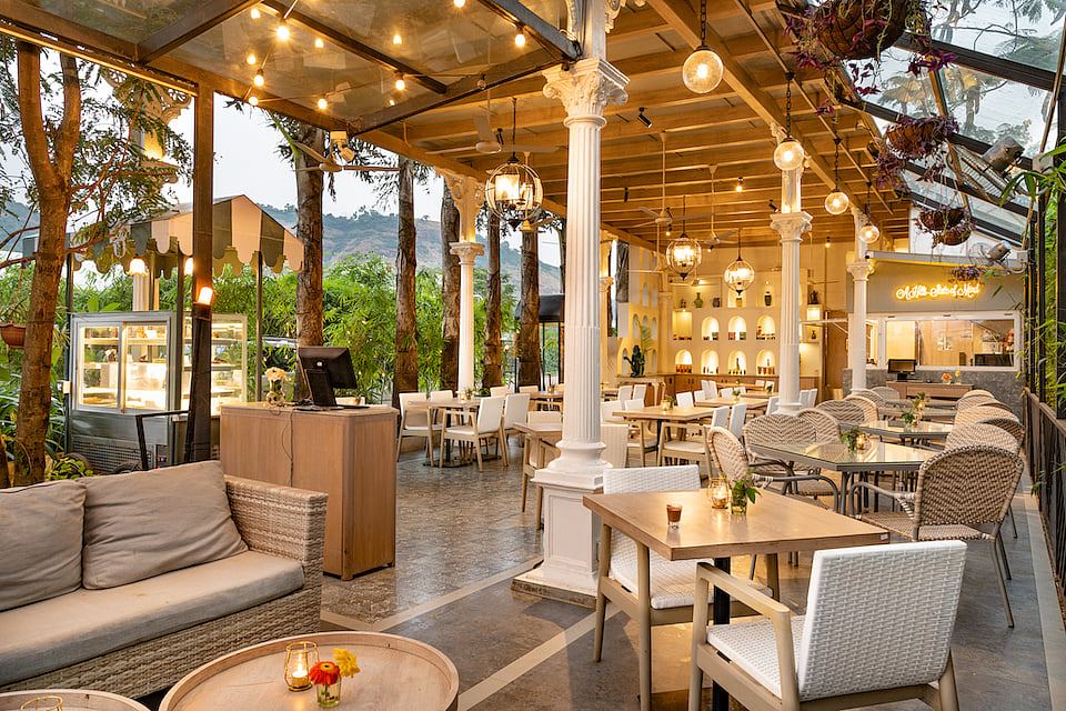 Aakash Varma : Amidst serene hills in Lonavala lies the Anglo Indian Café