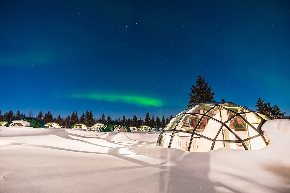 Live in a glass igloo