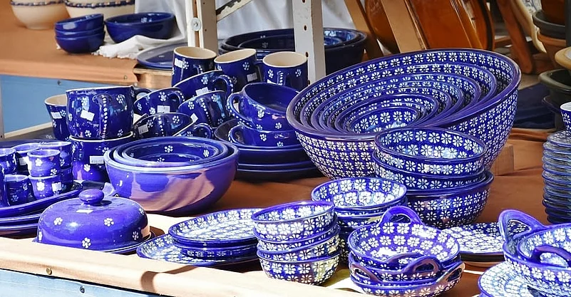 You can buy blue pottery in various forms, like ashtrays, pots, containers, jars, etc.
