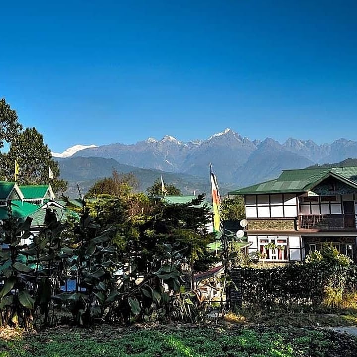 The Kanchendzonga range in the backdrop of Bon Farmhouse in  Sikkim
