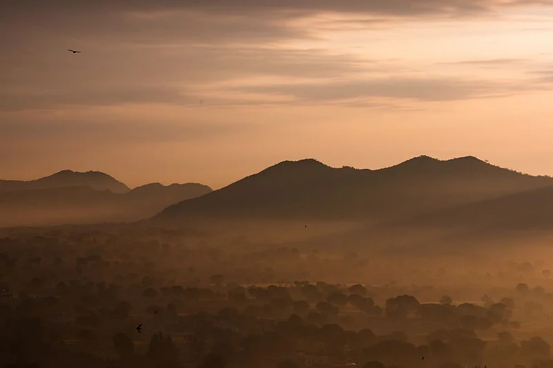 The property overlooks the stunning Aravalli Hills