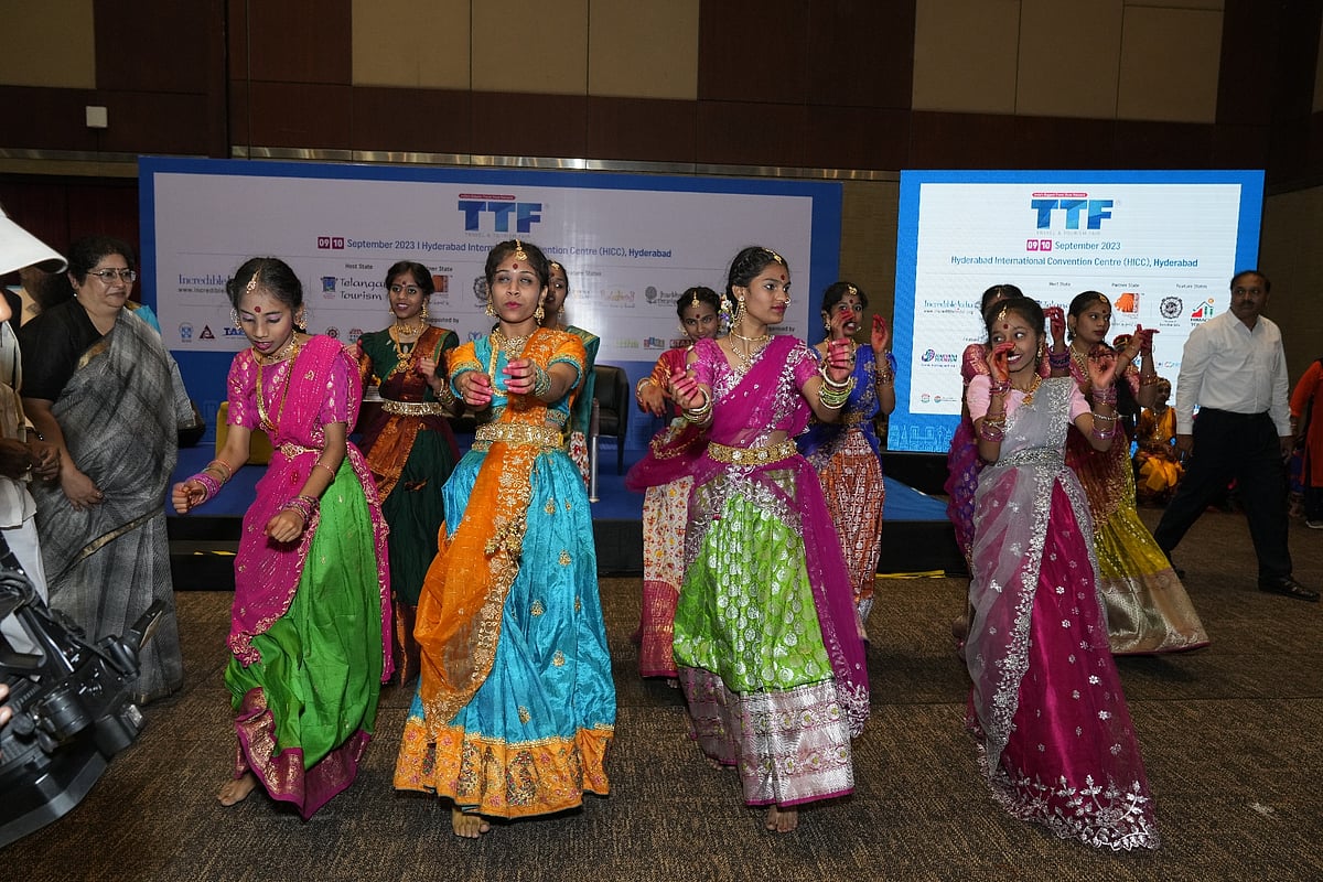 A cultural performance by tourism departments Yuva Tourism Club