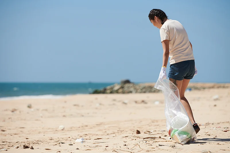 Participate in cleaning drives at the nearest beach