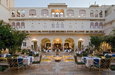 Samode.com : Inside view of Samode Haveli, Jaipur