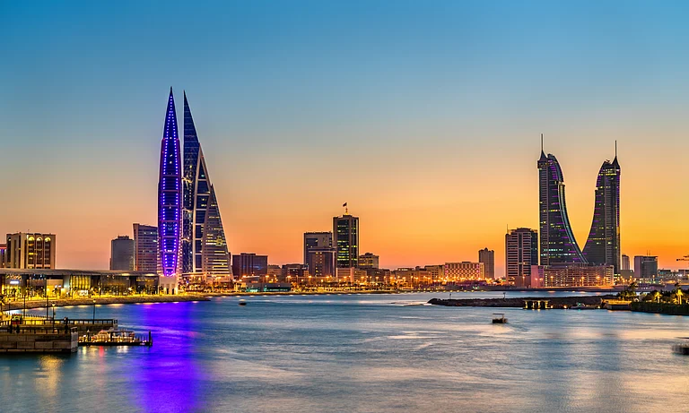Skyline of Manama, the capital of Bahrain - Depositphotos
