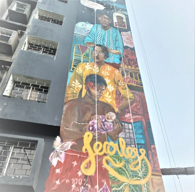 The mural is painted on the outside of the Offbeat CCU building on the EM Bypass in Topsia, Kolkata