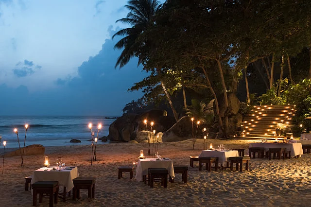 A romantic dinner on the beach