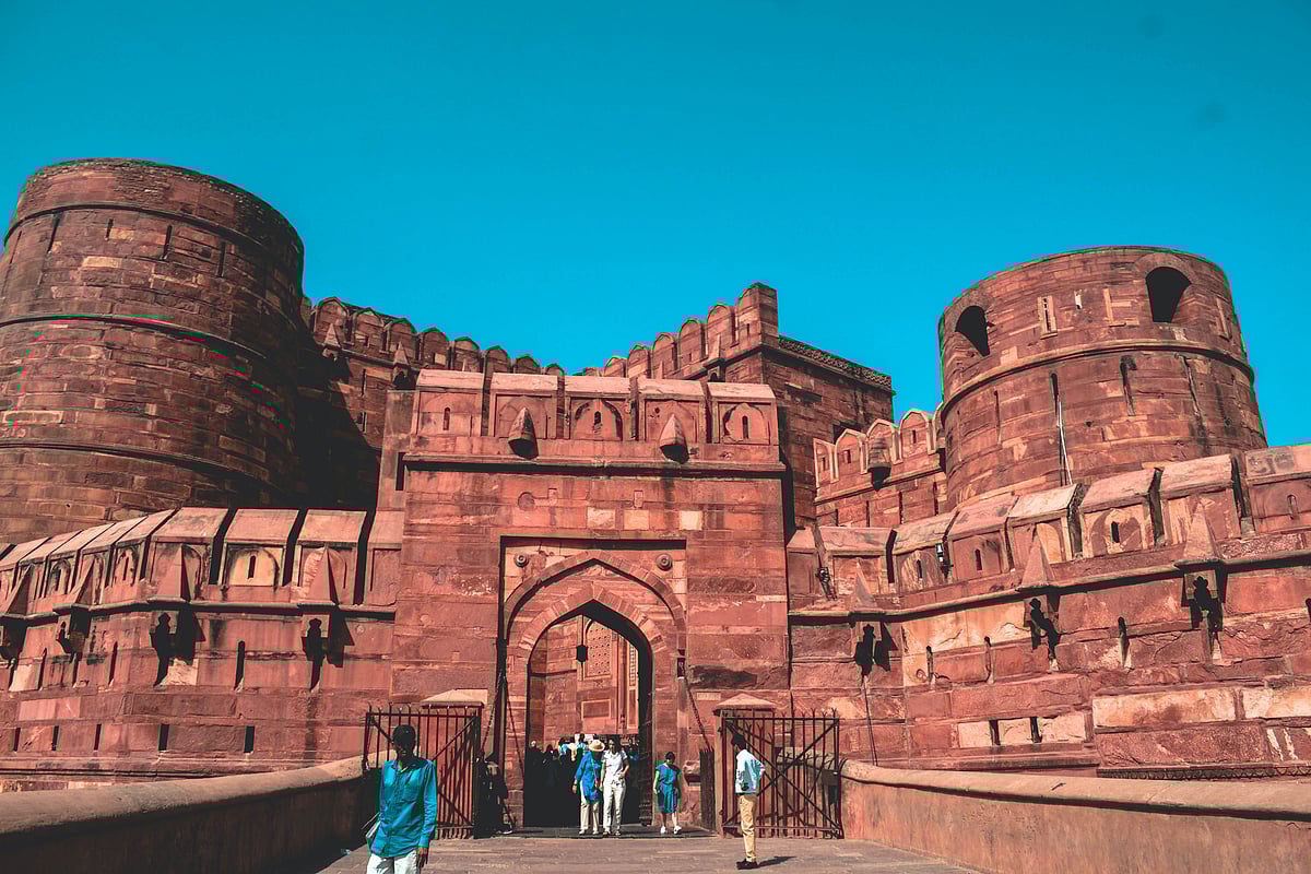 Explore Agra Fort