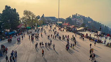 Shutterstock : Mall Road