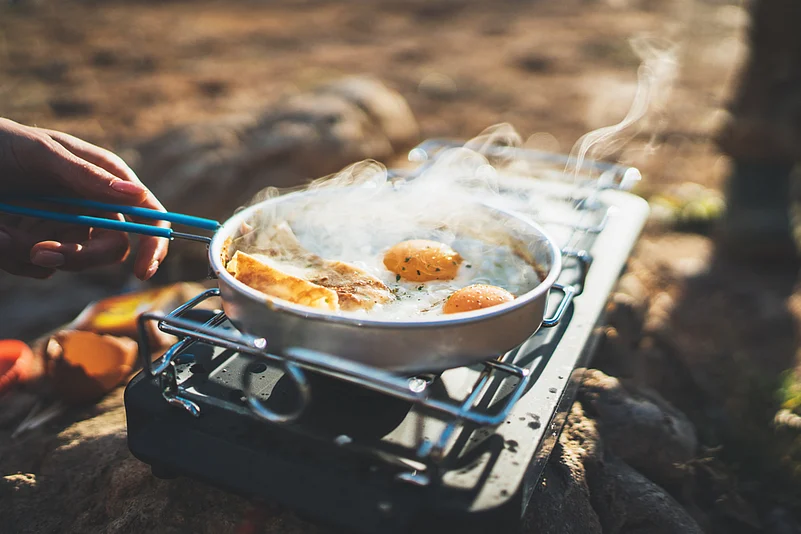 Camp stove