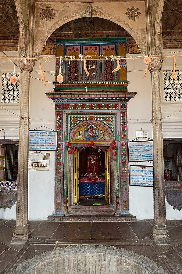 The sanctum doorway 