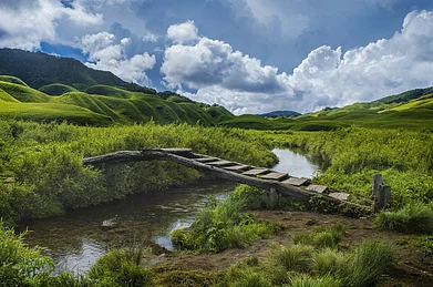Shutterstock : Dzukou Valley