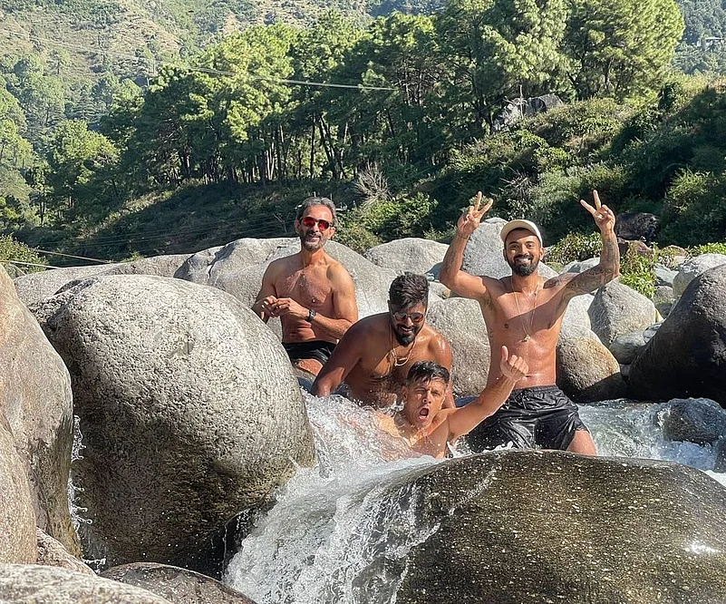 KL Rahul and Dravid on the trek