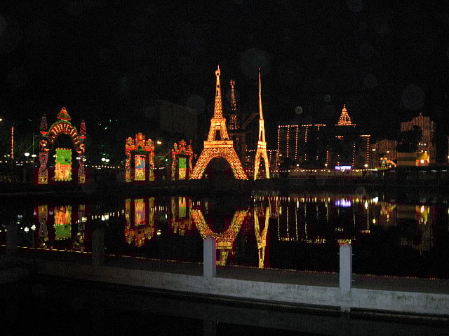 Durga Puja lighting at pandals in College Square in Kolkata