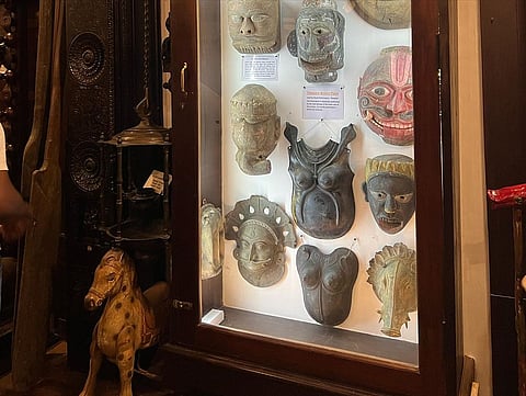 Folklore Theatre and Museum