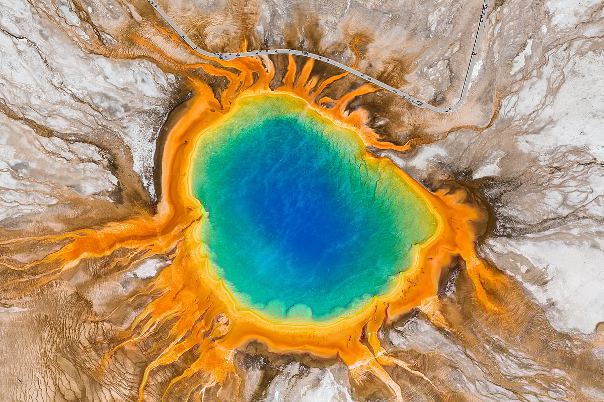 Shutterstock : Grand Prismatic Spring