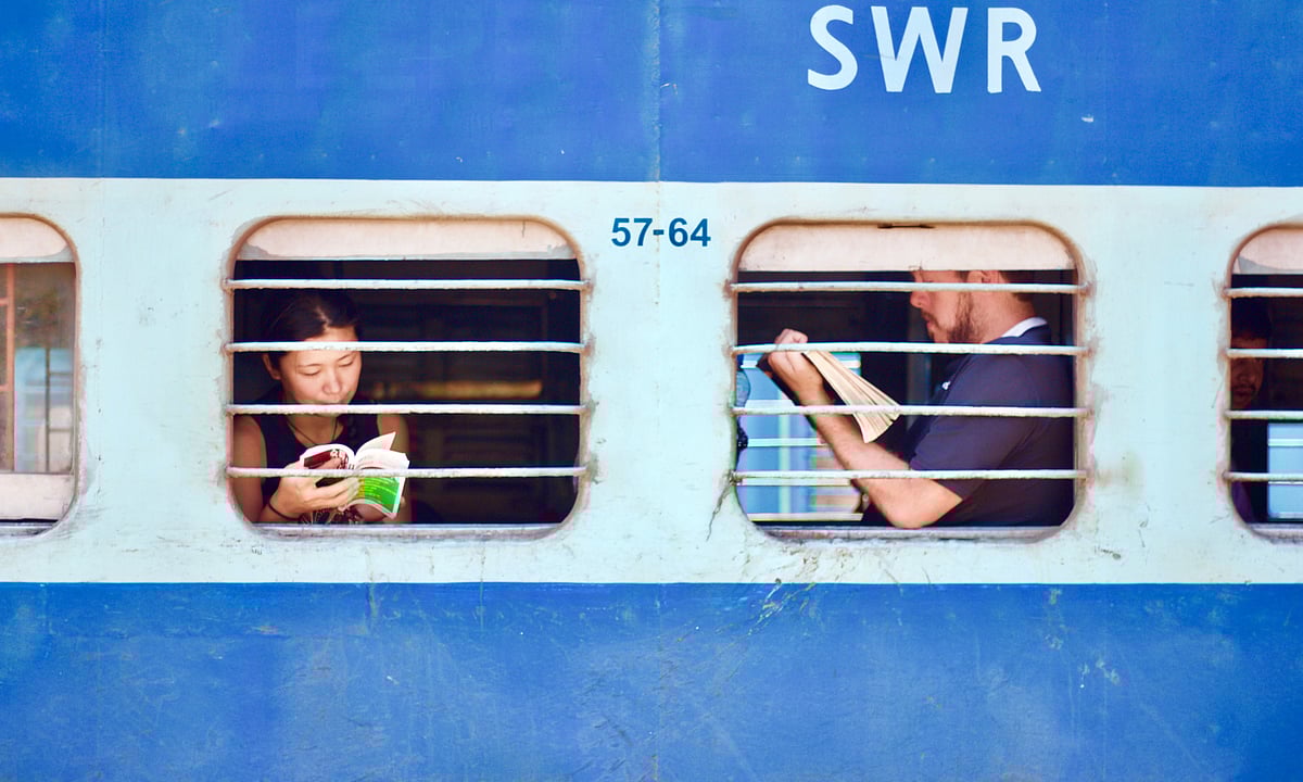 The bookworms are the best kind of people you will meet on a train