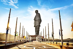 Shutterstock.com : The Statue of Unity is the worlds tallest statue