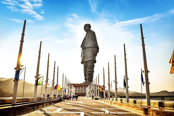 Shutterstock.com : The Statue of Unity is the worlds tallest statue