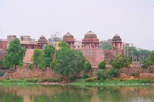 Jahaz Mahal on the bank of Hauz-i-Shamsi
