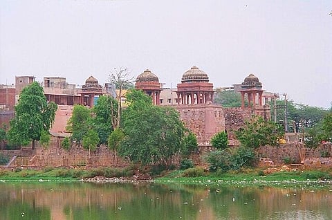 Jahaz Mahal on the bank of Hauz-i-Shamsi