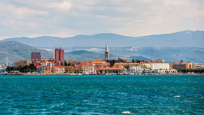 The main attraction of Koper is the Titov Trg, a Venetian-style town square