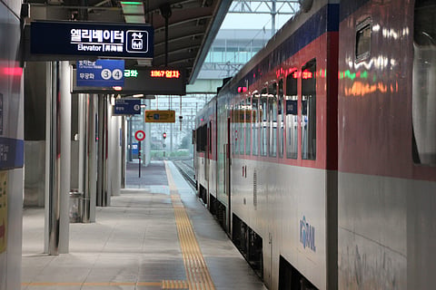Choose evening train and flight options