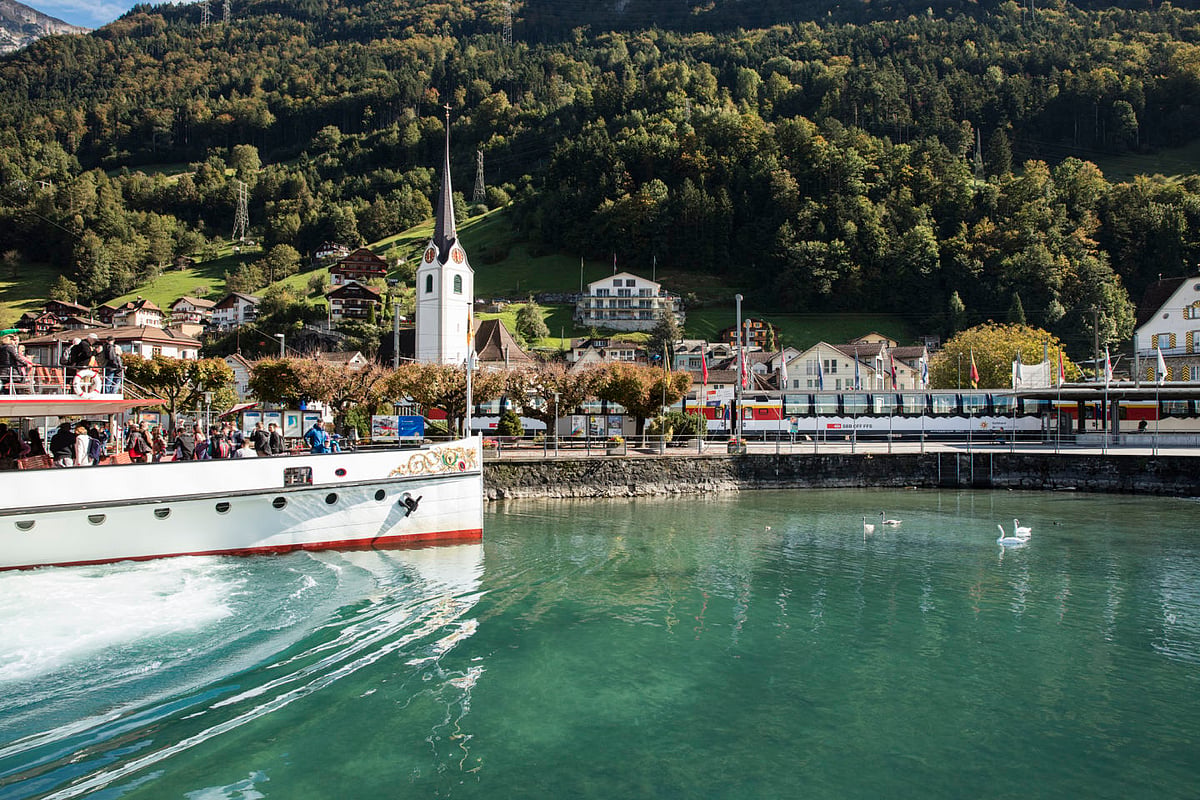 Gotthard Panorama Express combines a scenic boat trip with a panoramic train ride