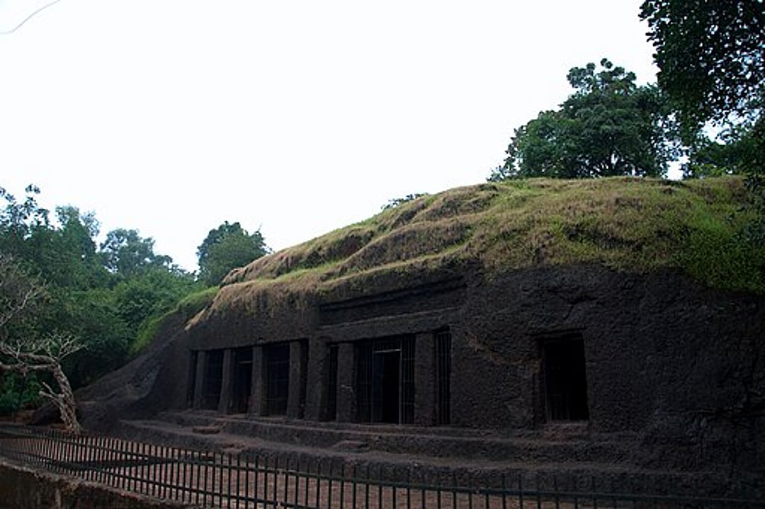 Arvalem Caves