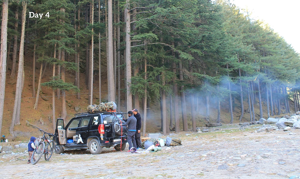 A glimpse of Rency Thomass expedition