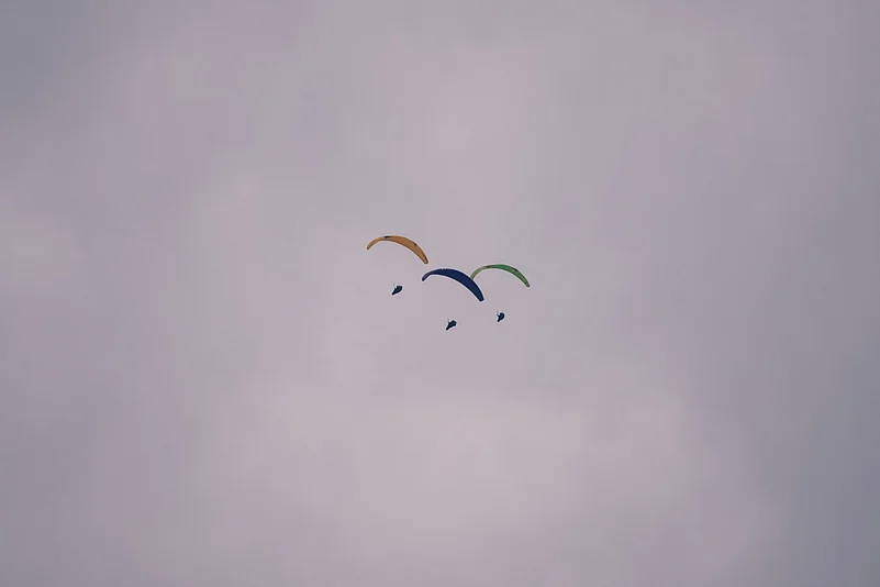 Acrobatic displays during the festival