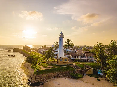 Timo Gotz on Shutterstock.com : The Galle Lighthouse