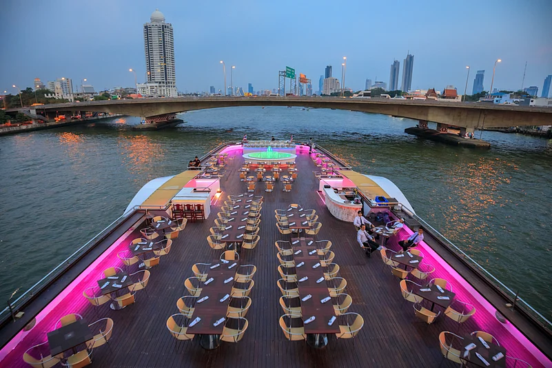 A luxury cruise on the Chao Phraya River