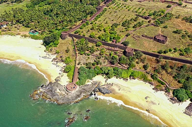 Shutterstock : Aerial view of Bekal Fort